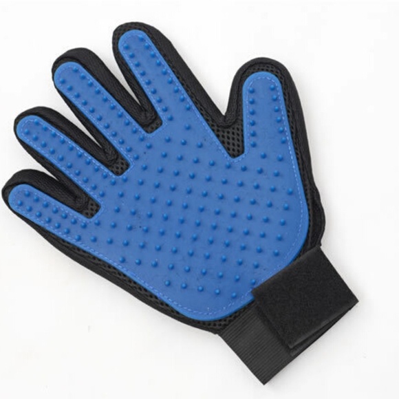 Other - BUY 1 Get 1 FREE Deshedding Massaging Pet Glove
